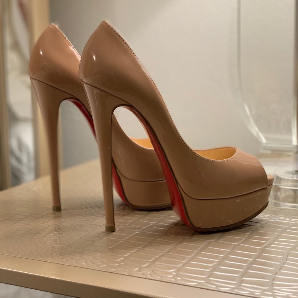 Christian Louboutin Lady Peep Toe